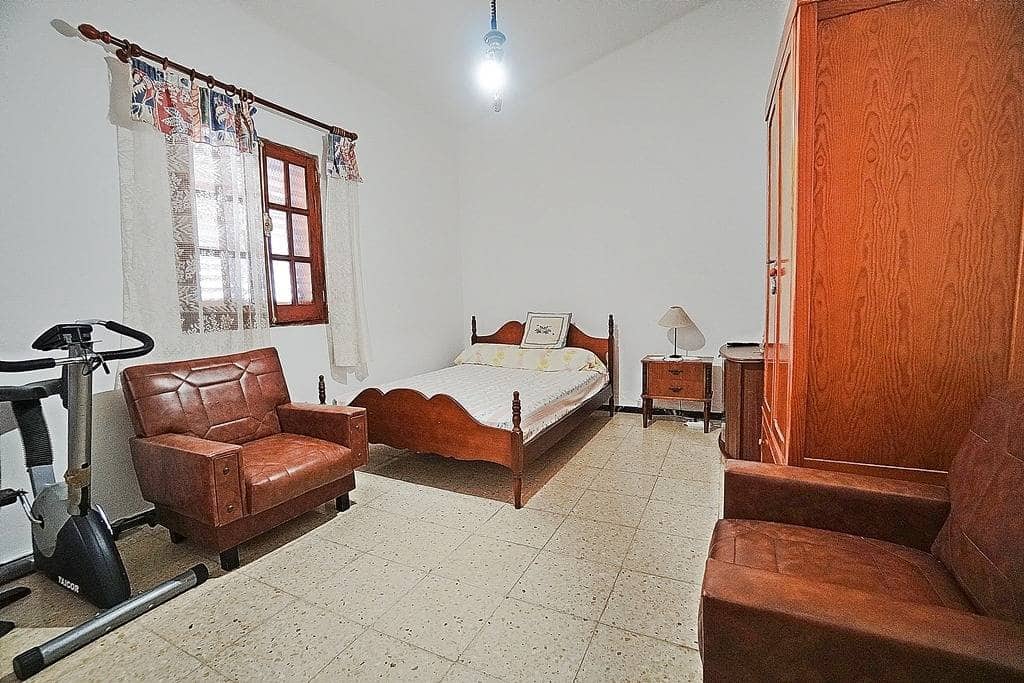 5 soveværelse Byhus til salg i Valleseco med garage - € 249.000 (Ref: 9422458)