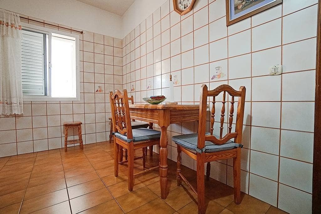 5 soveværelse Byhus til salg i Valleseco med garage - € 249.000 (Ref: 9422458)