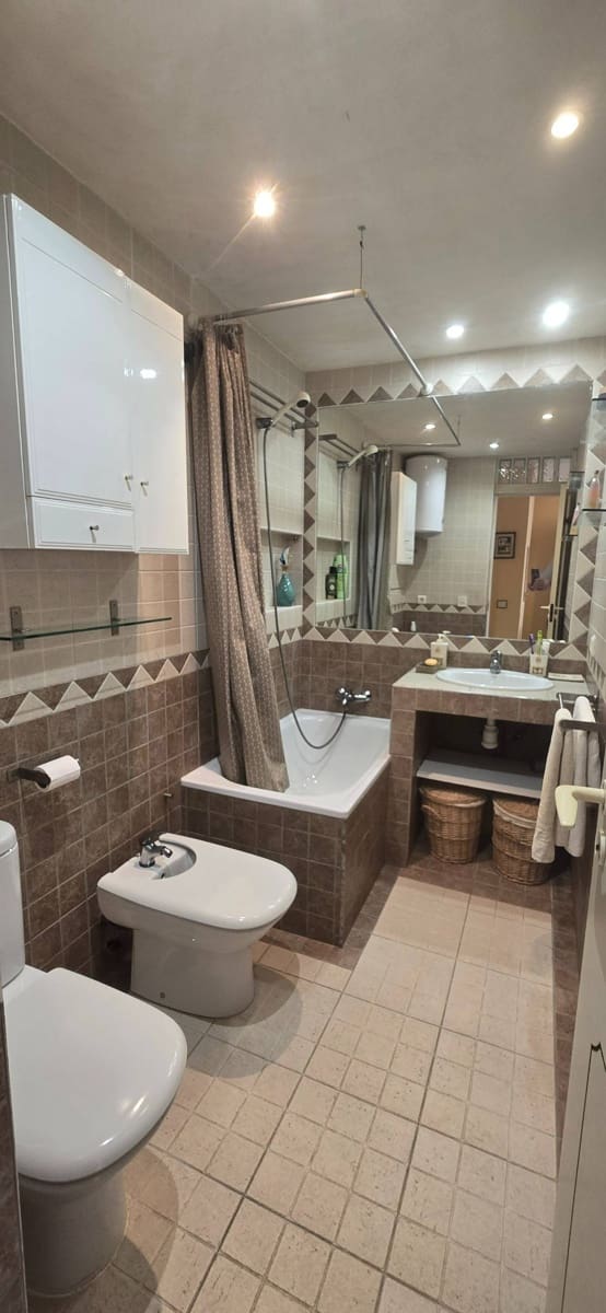 3 slaapkamer Flat te koop in Telde met zwembad garage - € 230.000 (Ref: 9437822)