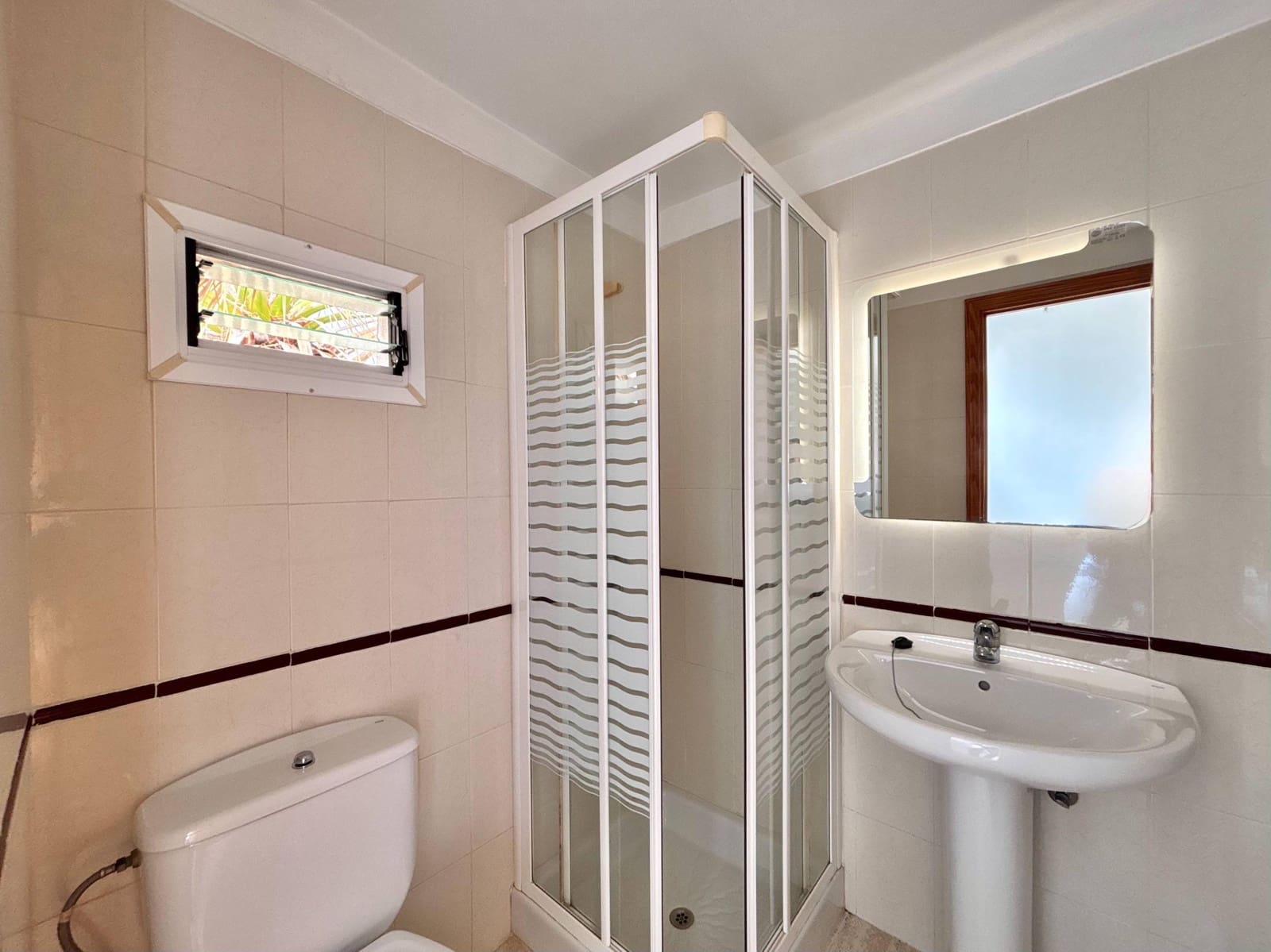 3 soveværelse Lejlighed til leje i Santa Cruz de Tenerife - € 1.100 (Ref: 9446340)