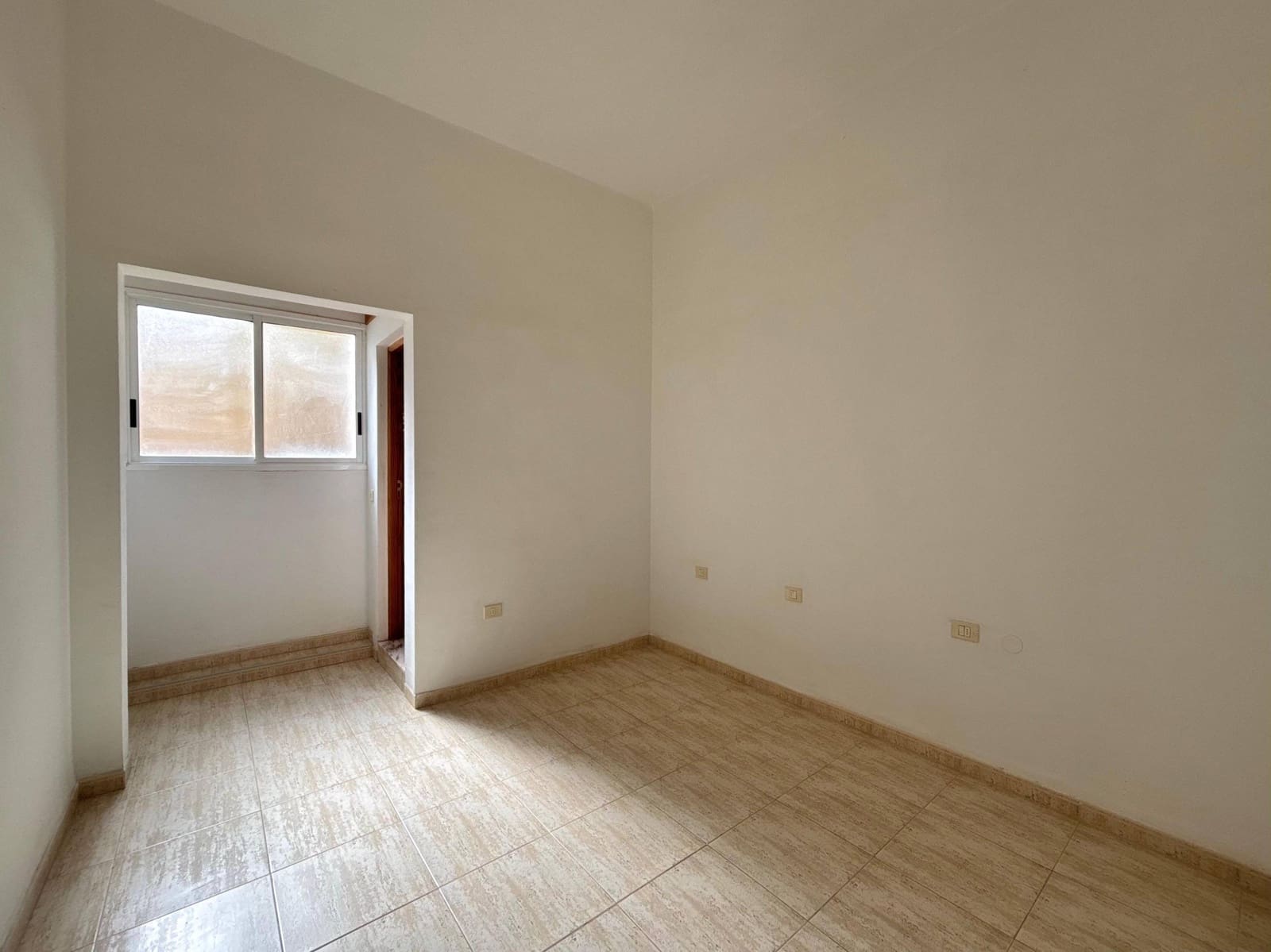 3 soveværelse Lejlighed til leje i Santa Cruz de Tenerife - € 1.100 (Ref: 9446340)