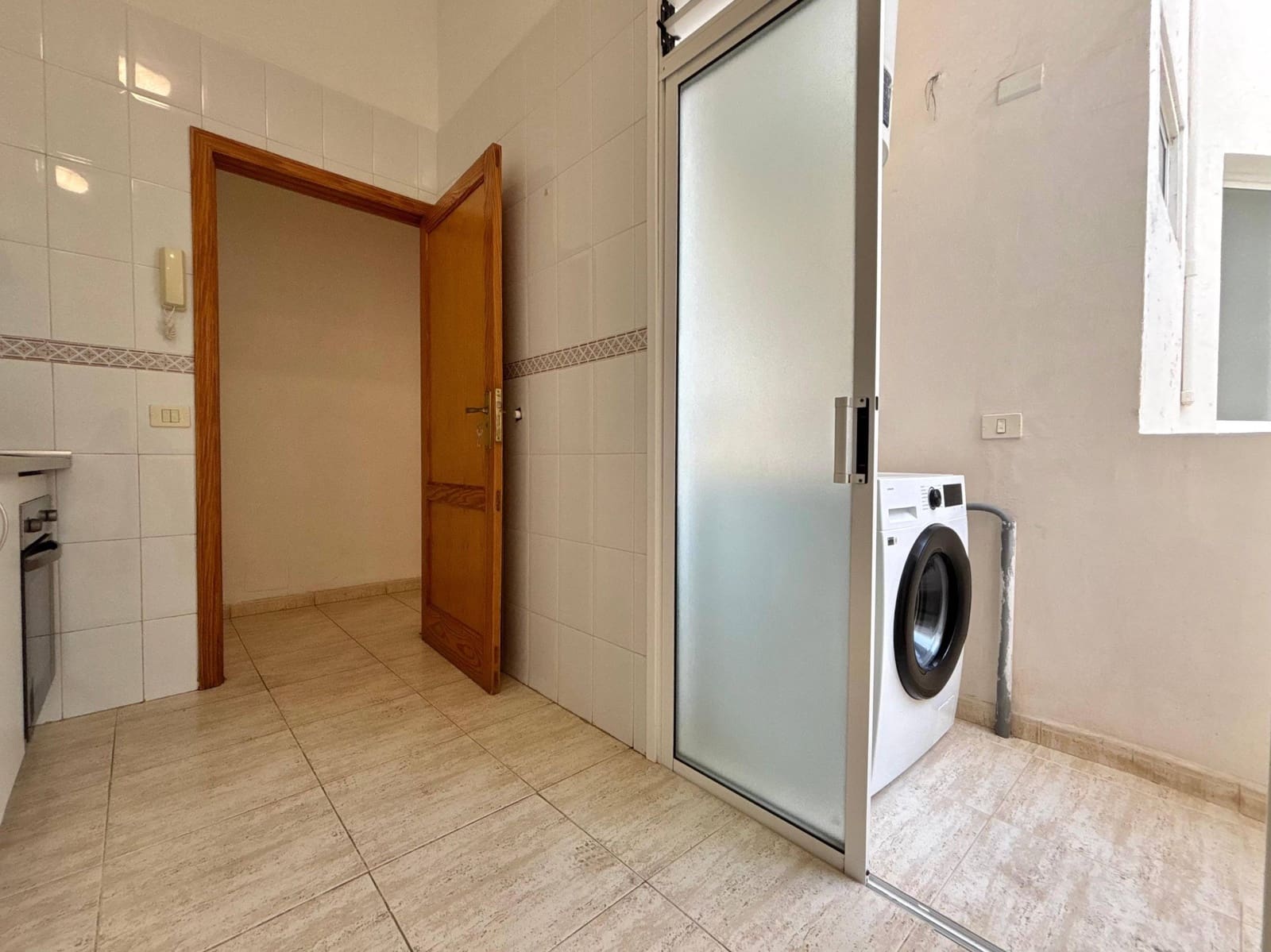 3 soveværelse Lejlighed til leje i Santa Cruz de Tenerife - € 1.100 (Ref: 9446340)