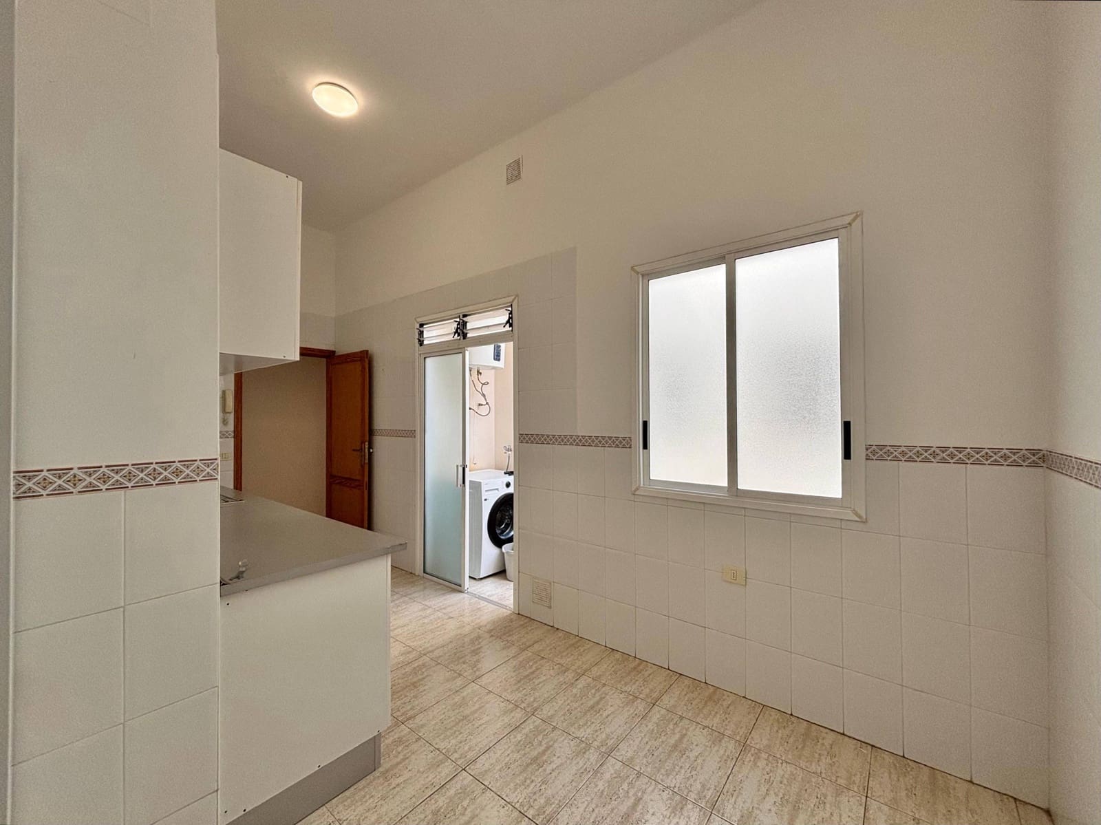 3 soveværelse Lejlighed til leje i Santa Cruz de Tenerife - € 1.100 (Ref: 9446340)