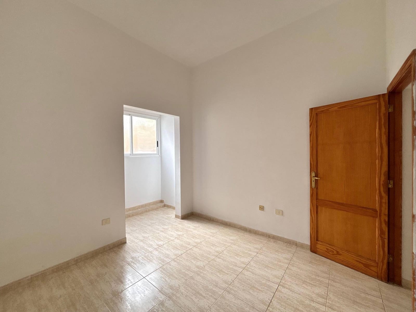 3 soveværelse Lejlighed til leje i Santa Cruz de Tenerife - € 1.100 (Ref: 9446340)