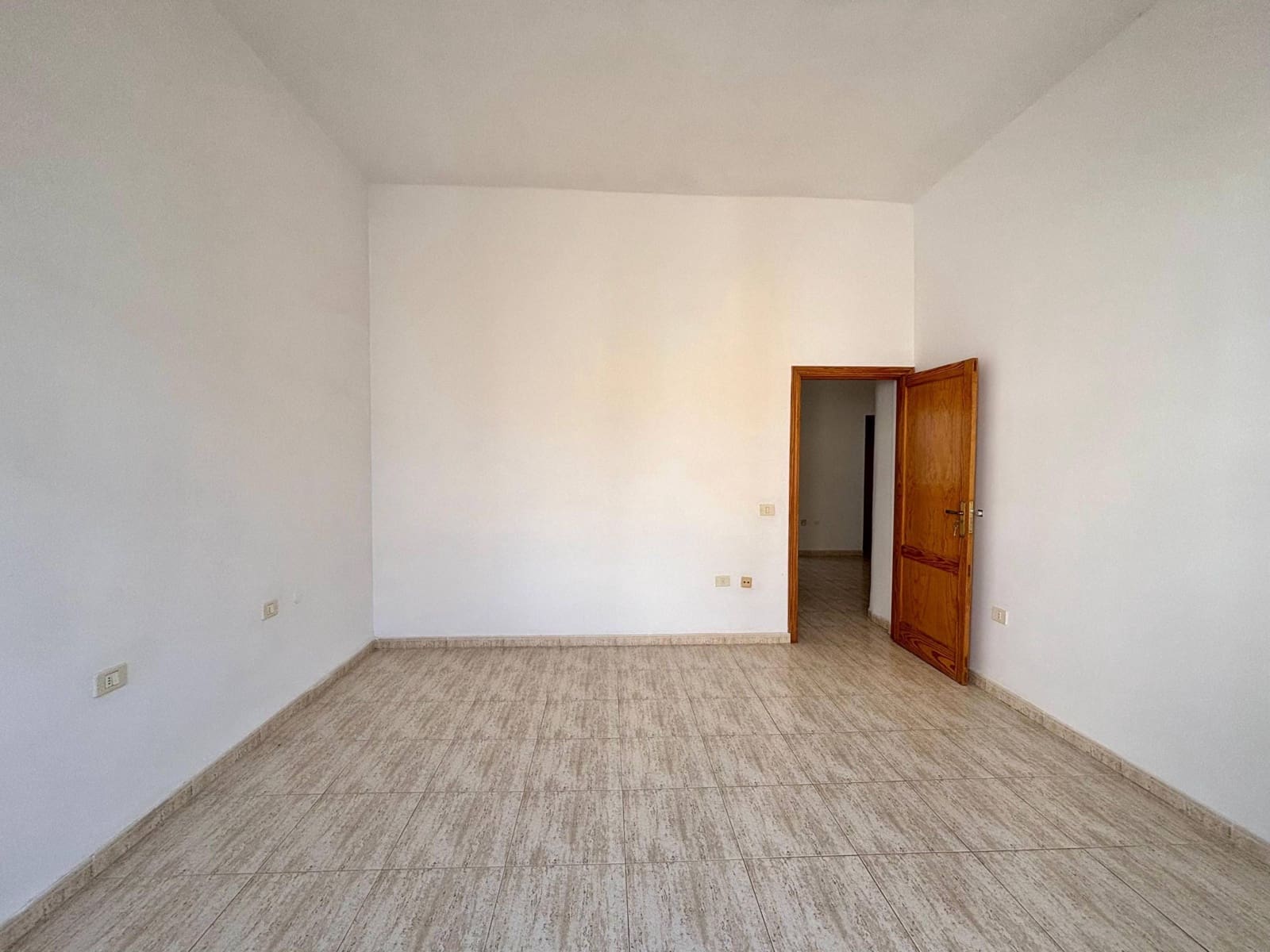 3 soveværelse Lejlighed til leje i Santa Cruz de Tenerife - € 1.100 (Ref: 9446340)