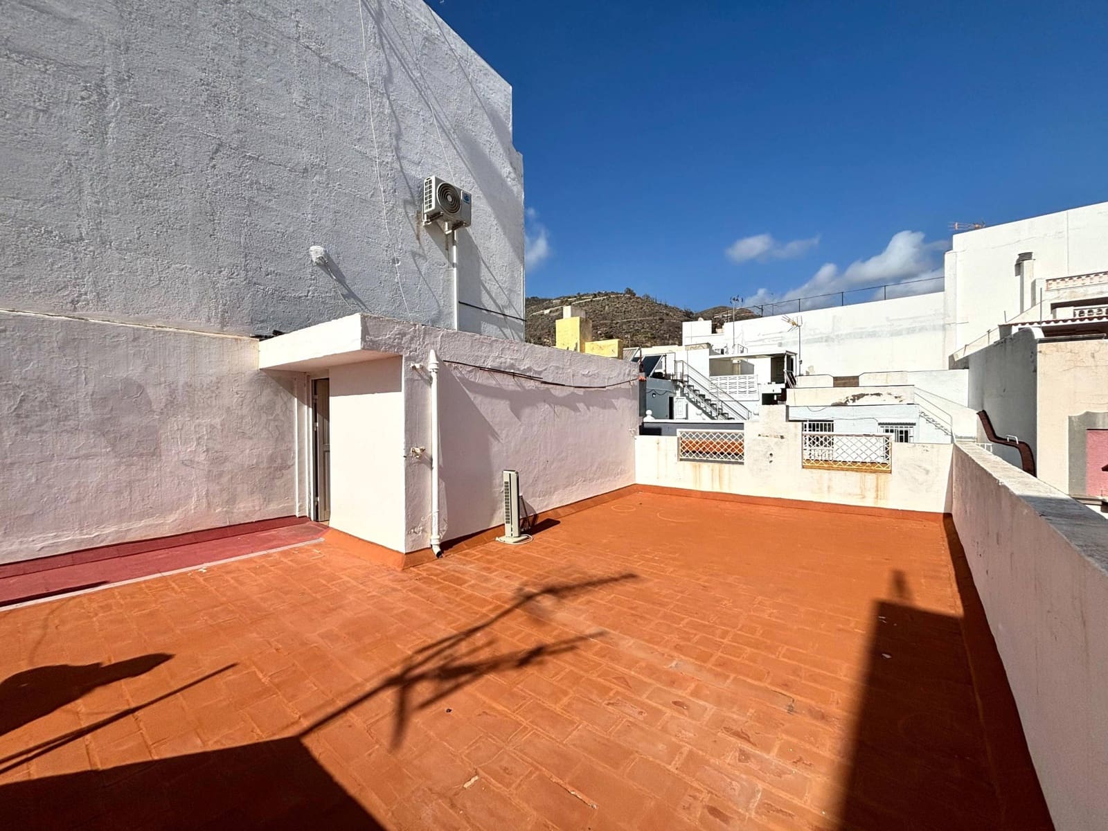 3 soveværelse Lejlighed til leje i Santa Cruz de Tenerife - € 1.100 (Ref: 9446340)