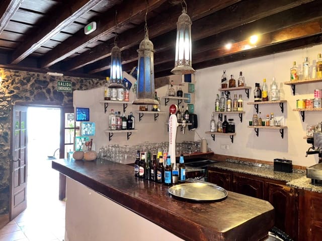 Empresa para arrendar em Güímar - 1 500 € (Ref: 9446341)