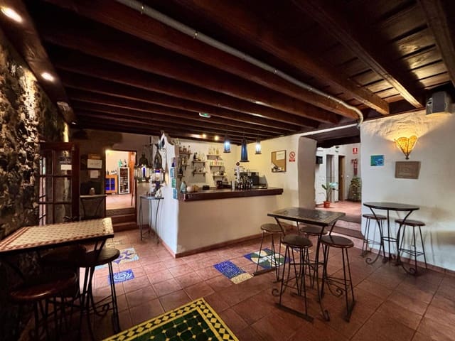 Empresa para arrendar em Güímar - 1 500 € (Ref: 9446341)