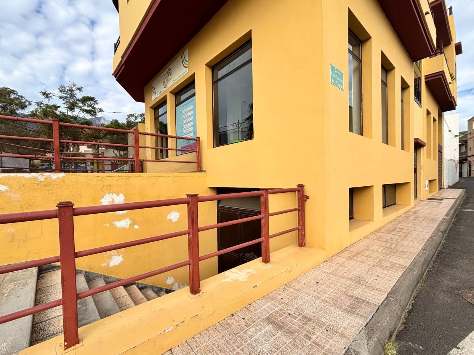 Empresa para arrendar em Guimar - 900 € (Ref: 9446342)