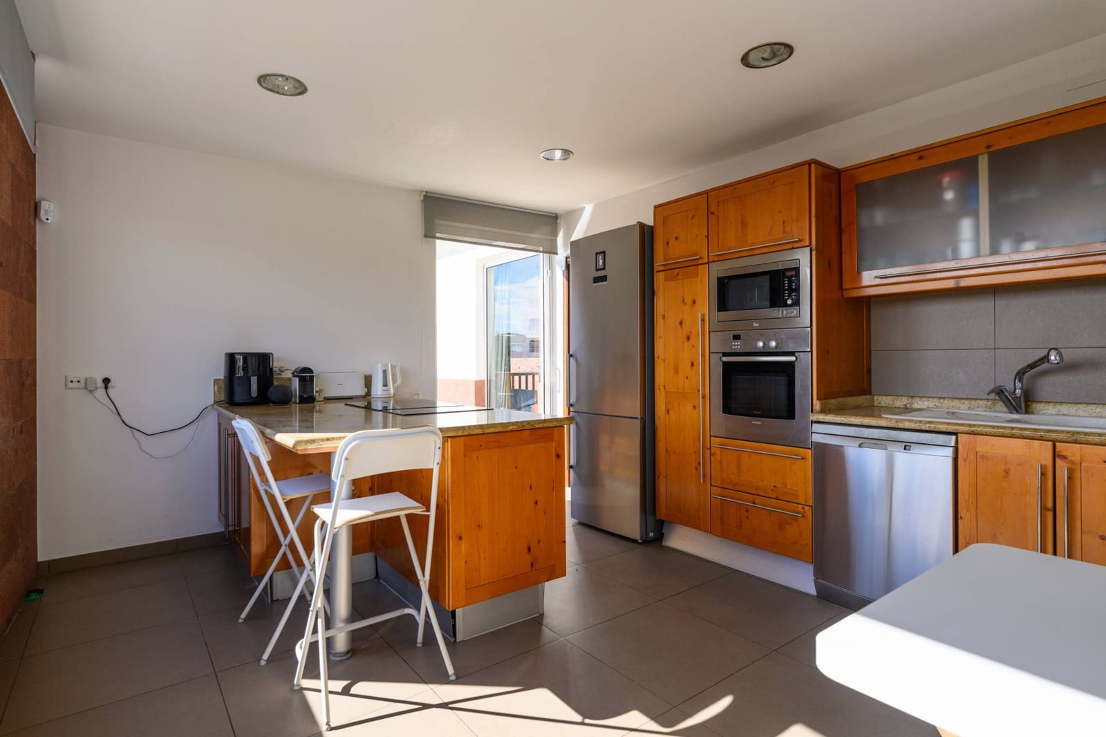 Casa de 5 habitaciones en San Bartolomé de Tirajana en venta - 590.000 € (Ref: 9446343)