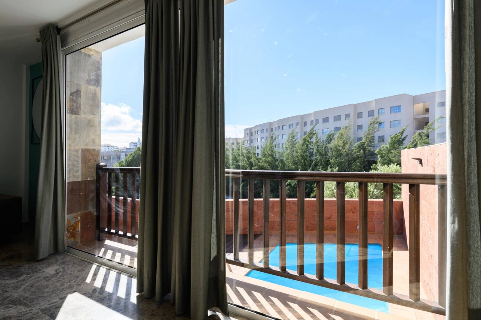 Casa de 5 habitaciones en San Bartolomé de Tirajana en venta - 590.000 € (Ref: 9446343)