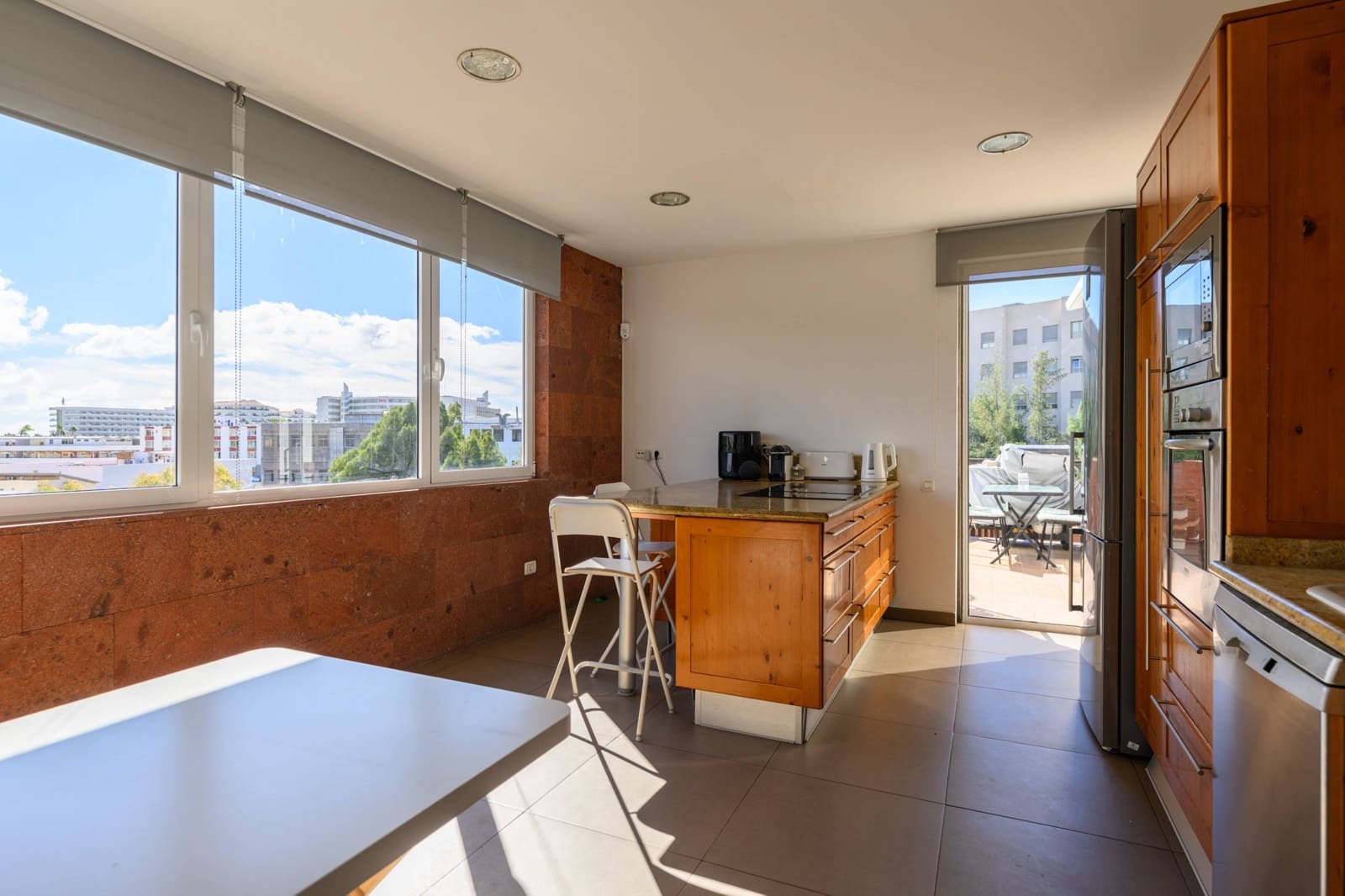 Casa de 5 habitaciones en San Bartolomé de Tirajana en venta - 590.000 € (Ref: 9446343)