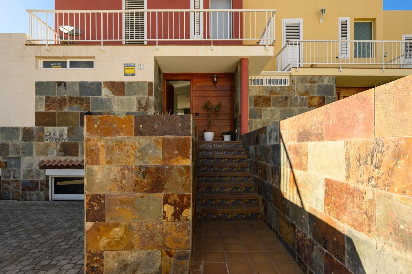 Casa de 5 habitaciones en San Bartolomé de Tirajana en venta - 590.000 € (Ref: 9446343)