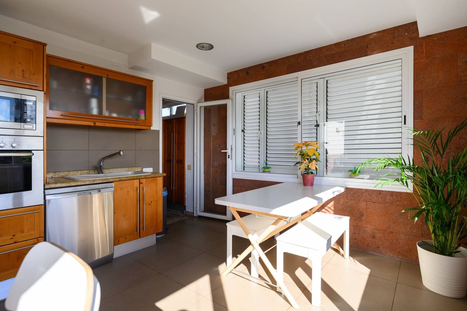 Casa de 5 habitaciones en San Bartolomé de Tirajana en venta - 590.000 € (Ref: 9446343)