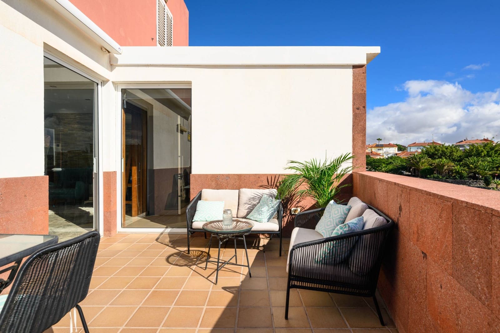 Casa de 5 habitaciones en San Bartolomé de Tirajana en venta - 590.000 € (Ref: 9446343)