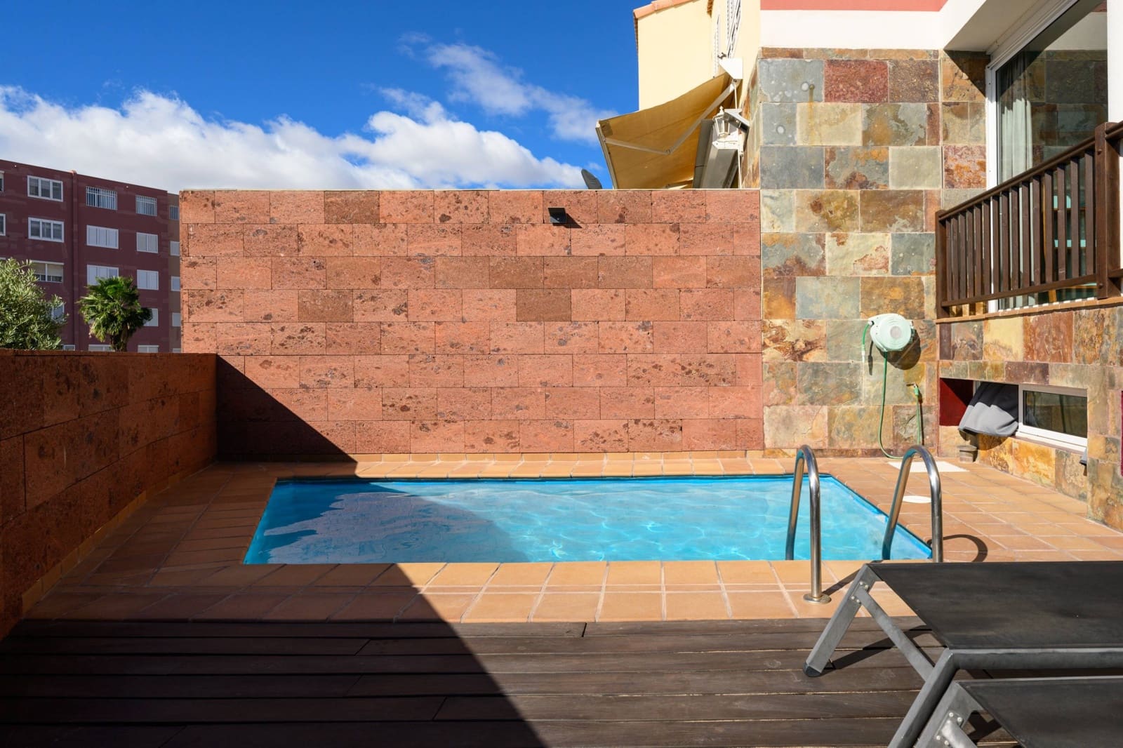 Casa de 5 habitaciones en San Bartolomé de Tirajana en venta - 590.000 € (Ref: 9446343)