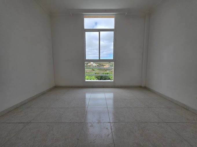 3 slaapkamer Flat te koop in Arucas met garage - € 160.000 (Ref: 9452133)