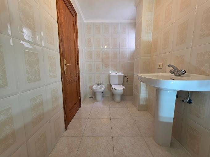 3 slaapkamer Flat te koop in Arucas met garage - € 160.000 (Ref: 9452133)