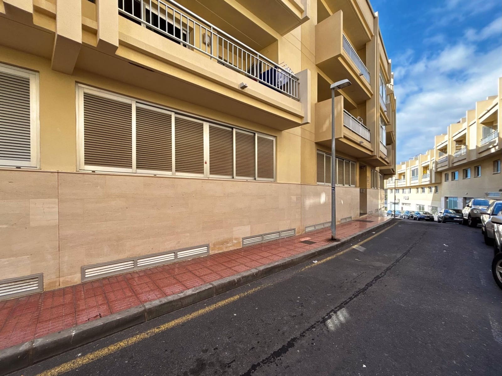 2 slaapkamer Flat te koop in La Camella met garage - € 209.800 (Ref: 9465762)
