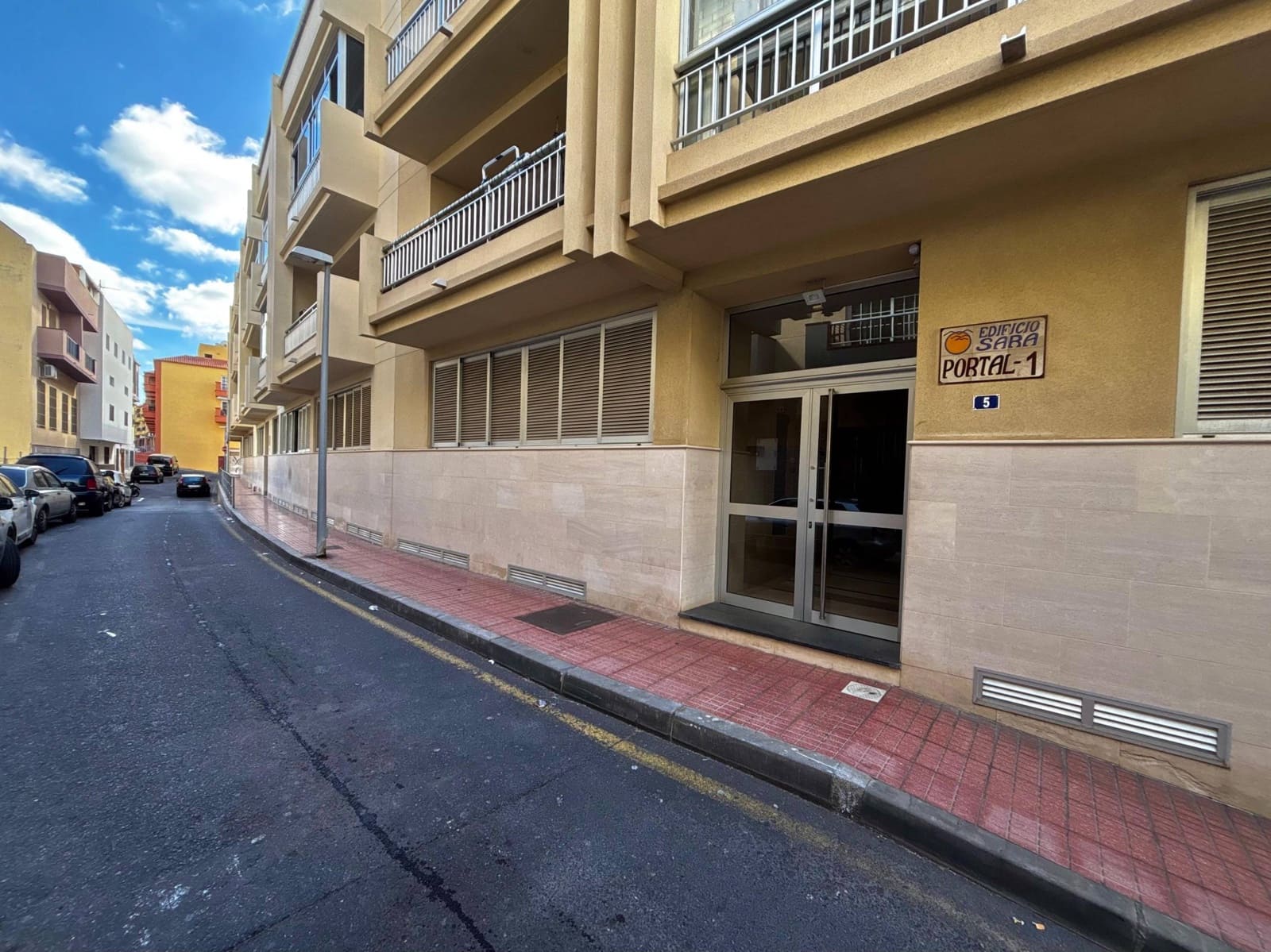 2 slaapkamer Flat te koop in La Camella met garage - € 209.800 (Ref: 9465762)