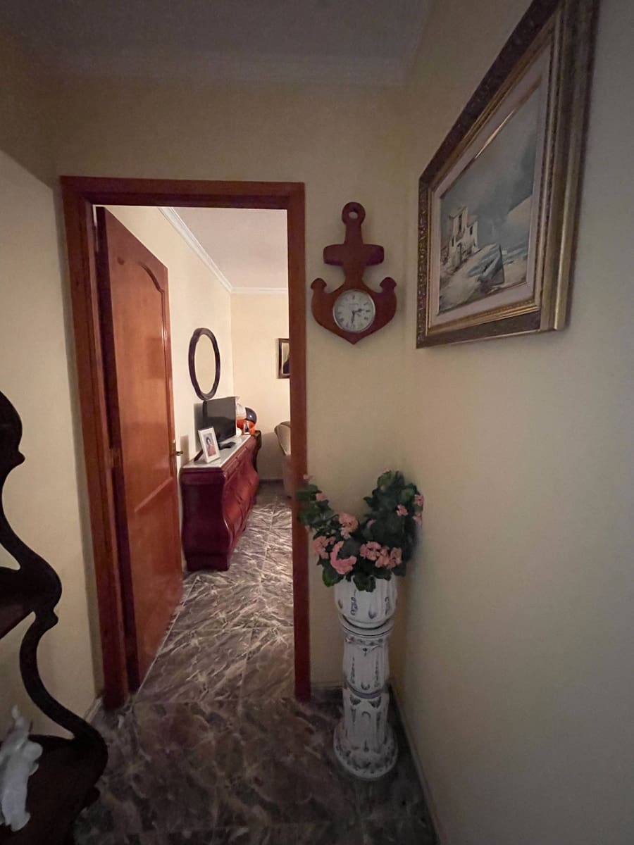 3 bedroom Flat for sale in Telde - € 150,000 (Ref: 9470377)