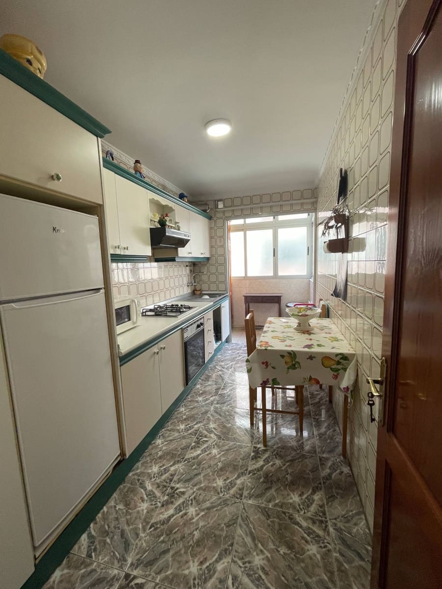 3 bedroom Flat for sale in Telde - € 150,000 (Ref: 9470377)