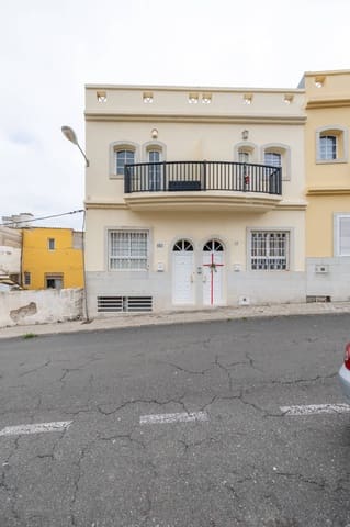 4 bedroom Apartment for sale in Tafira, Las Palmas de Gran Canaria with garage - € 265,000 (Ref: 9474203)