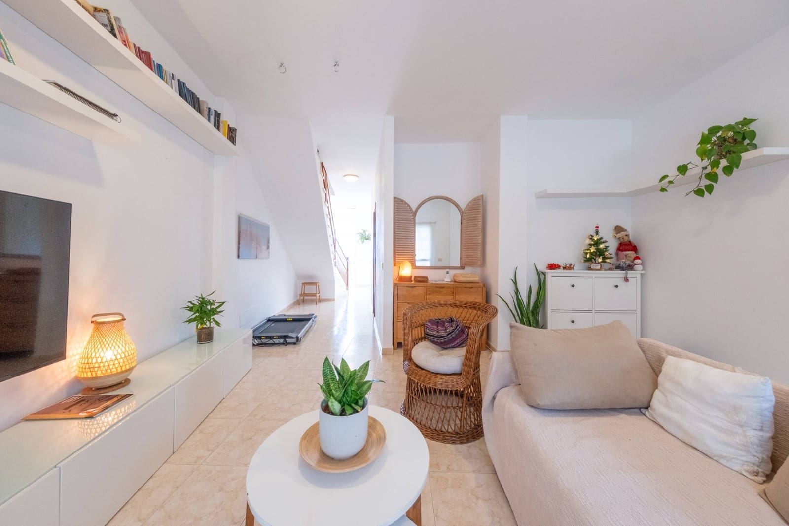 4 bedroom Apartment for sale in Las Palmas de Gran Canaria with garage - € 265,000 (Ref: 9474203)
