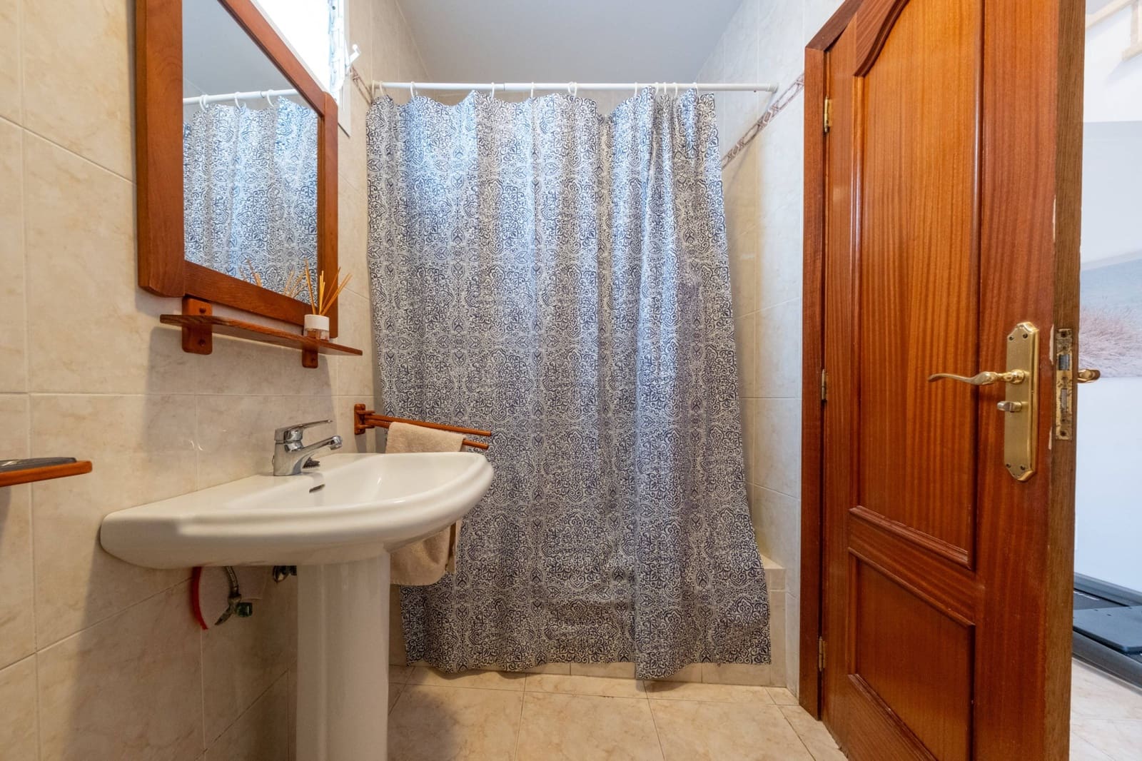 4 bedroom Apartment for sale in Las Palmas de Gran Canaria with garage - € 265,000 (Ref: 9474203)