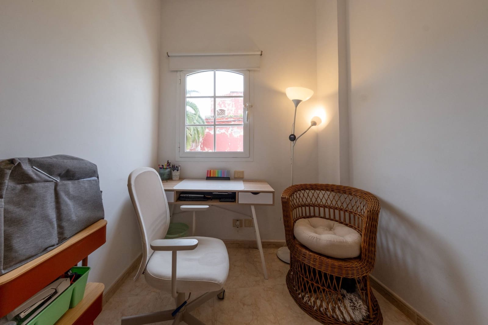 4 bedroom Apartment for sale in Las Palmas de Gran Canaria with garage - € 265,000 (Ref: 9474203)