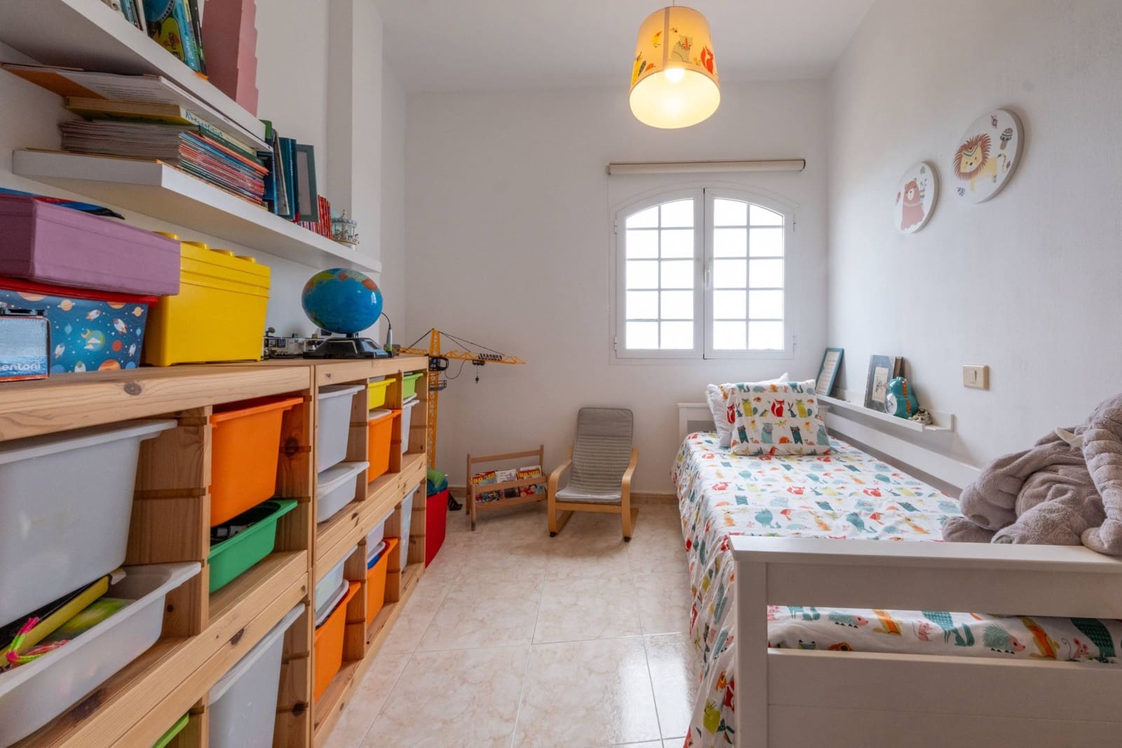 4 bedroom Apartment for sale in Las Palmas de Gran Canaria with garage - € 265,000 (Ref: 9474203)