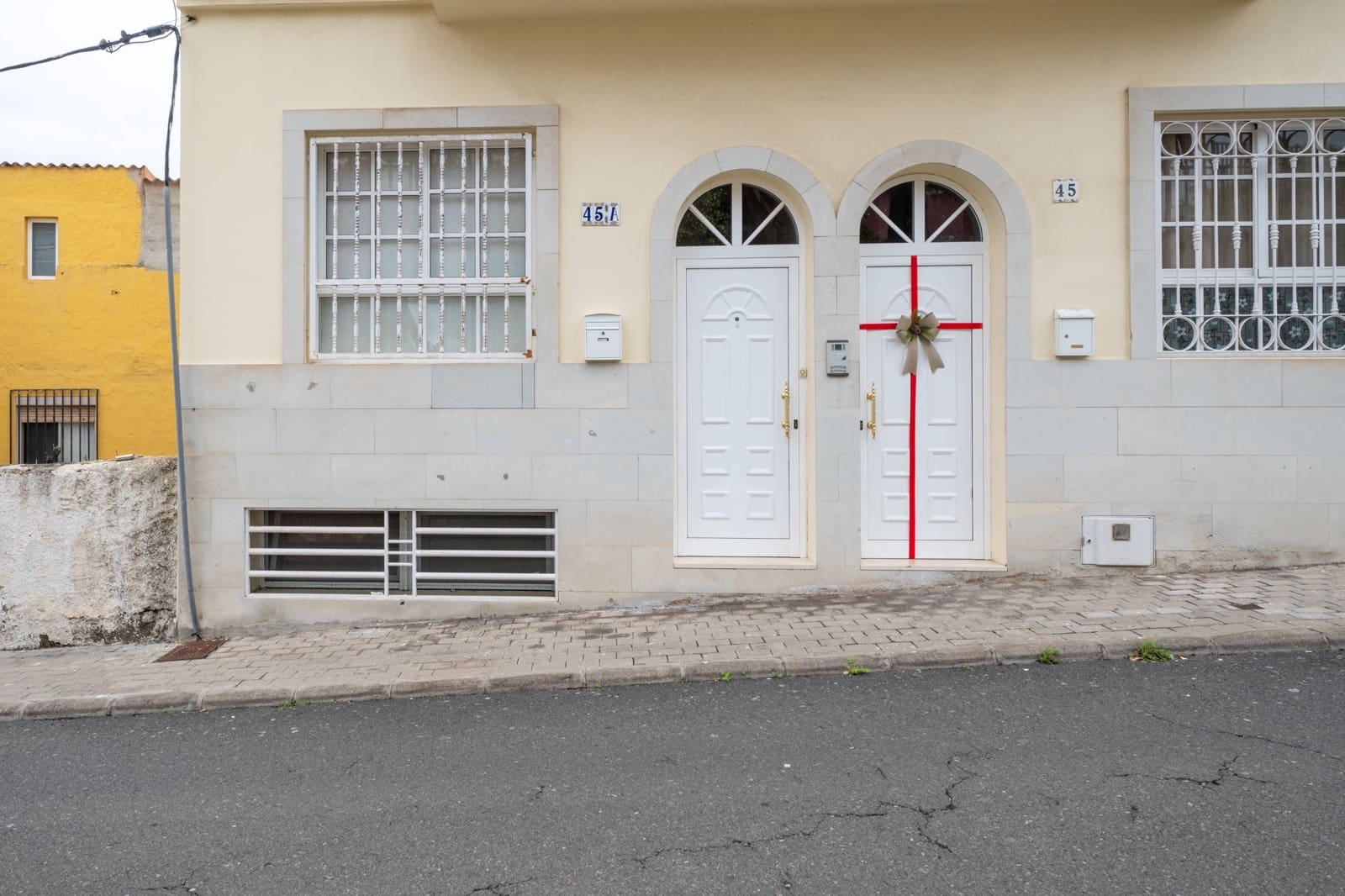 4 bedroom Apartment for sale in Las Palmas de Gran Canaria with garage - € 265,000 (Ref: 9474203)