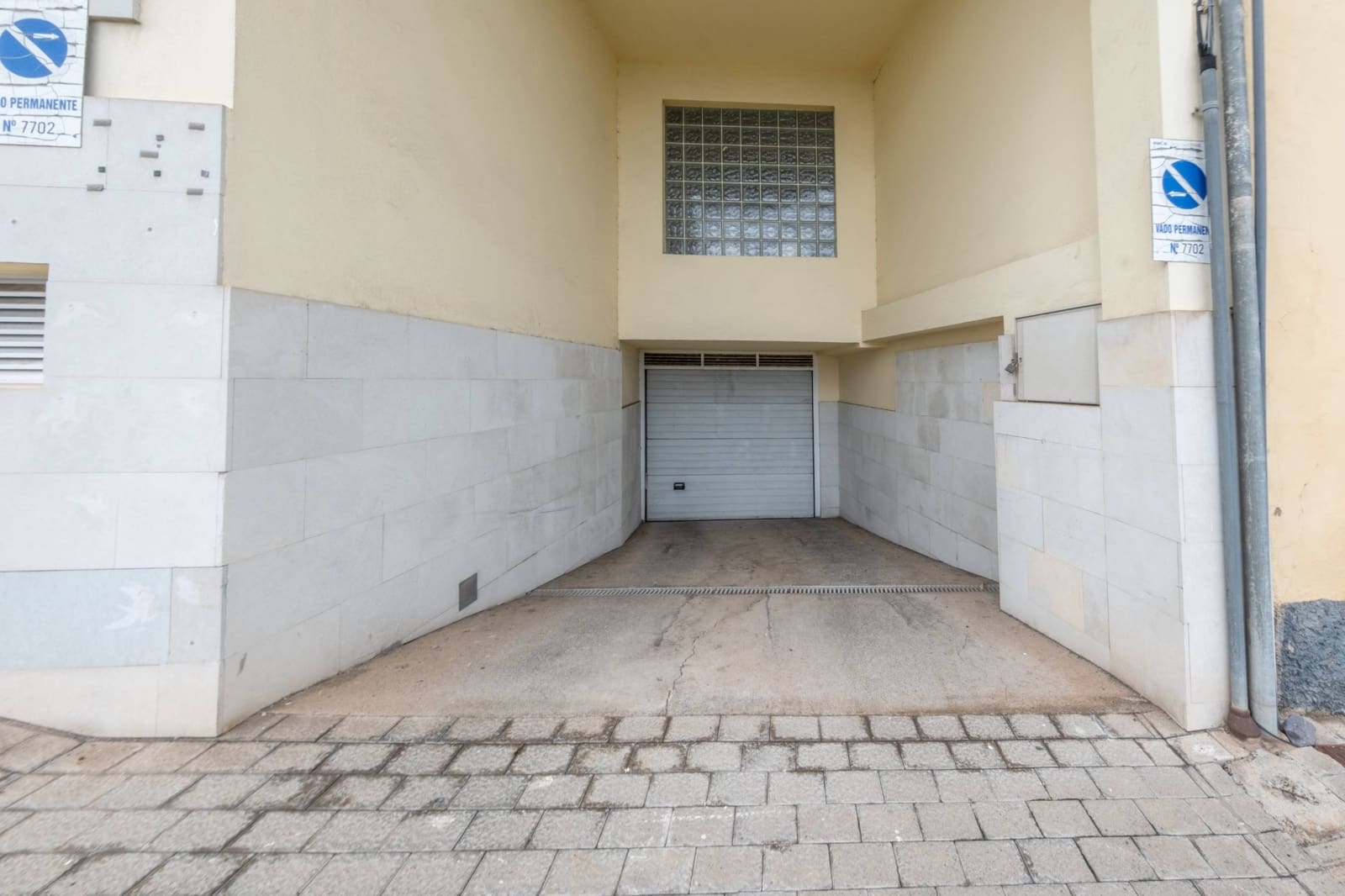 4 bedroom Apartment for sale in Las Palmas de Gran Canaria with garage - € 265,000 (Ref: 9474203)