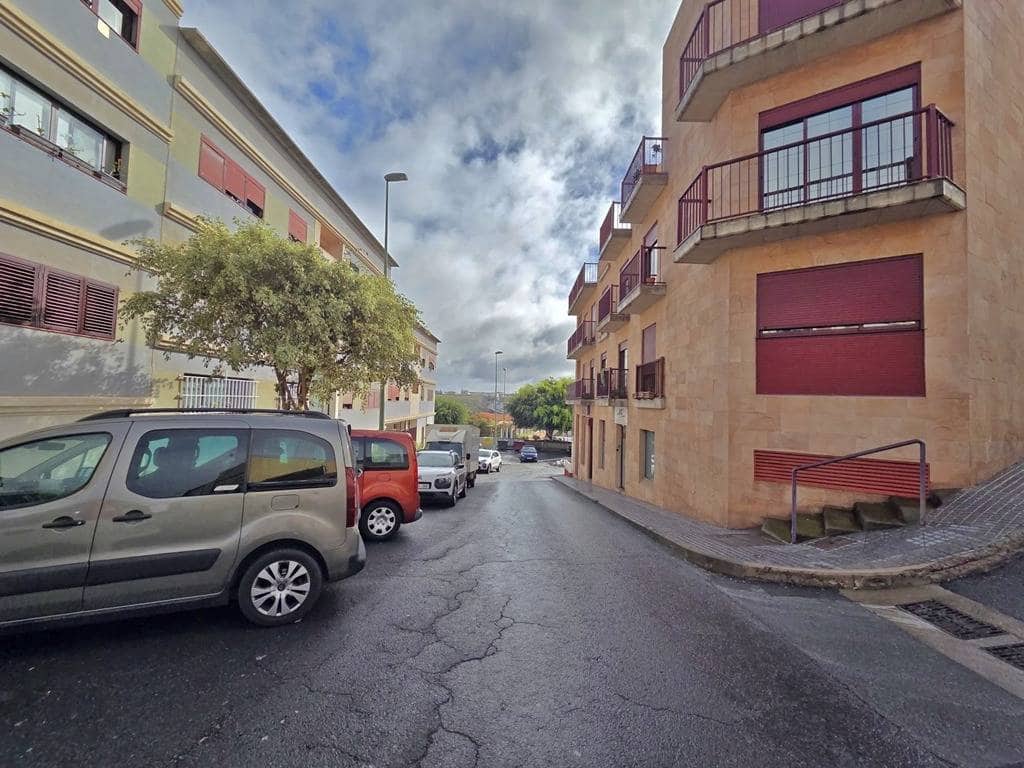 Kaupallinen myytävänä paikassa Las Palmas de Gran Canaria - 149 000 € (Ref: 9491454)