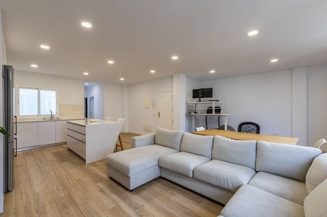 Piso de 3 habitaciones en Guanarteme, Las Palmas de Gran Canaria en alquiler - 1.500 € (Ref: 9497192)