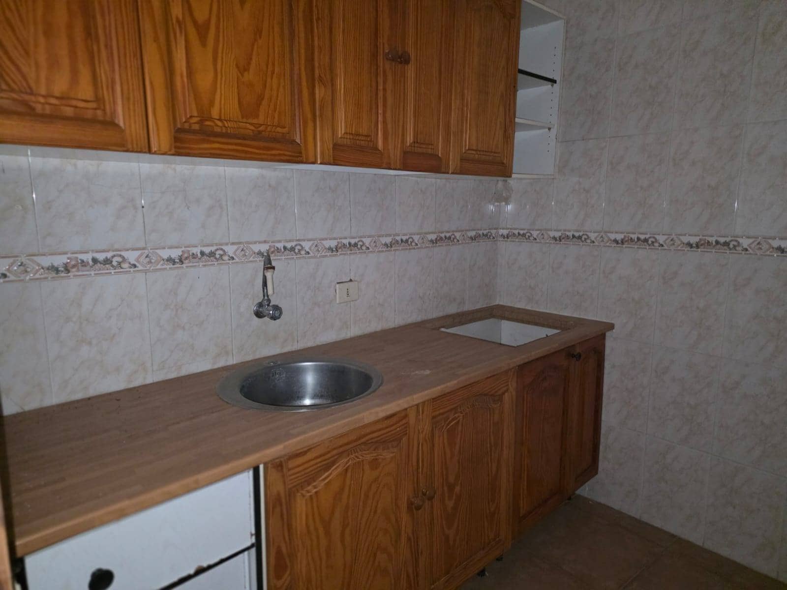 3 bedroom Flat for sale in Las Palmas de Gran Canaria - € 86,000 (Ref: 9497194)