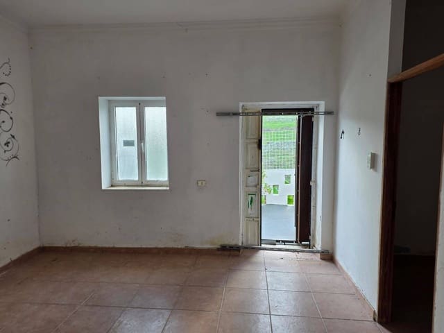 3 bedroom Flat for sale in Tenoya, Las Palmas de Gran Canaria - € 86,000 (Ref: 9497194)