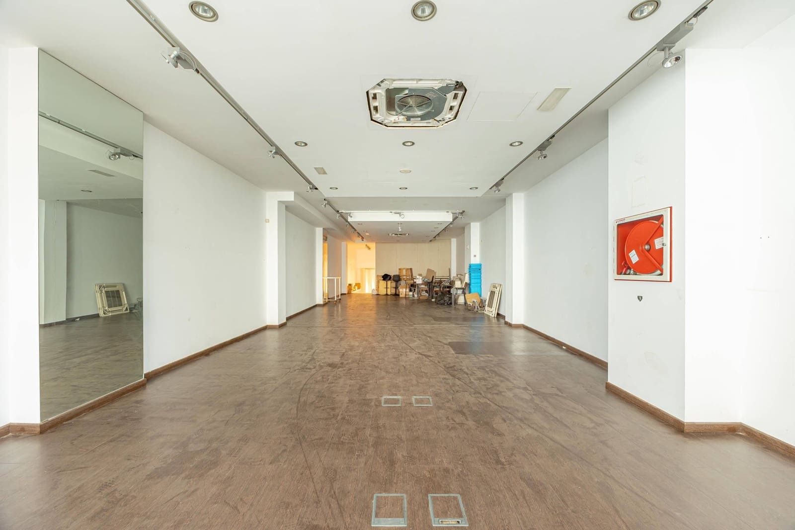 Local Comercial en Las Palmas de Gran Canaria en venta - 2.800.000 € (Ref: 9497703)