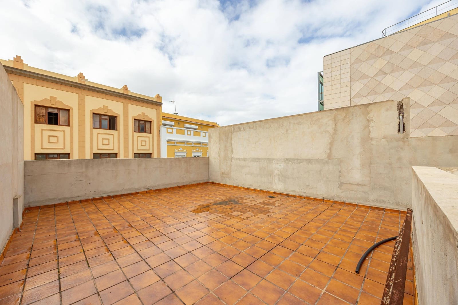 Local Comercial en Las Palmas de Gran Canaria en venta - 2.800.000 € (Ref: 9497703)