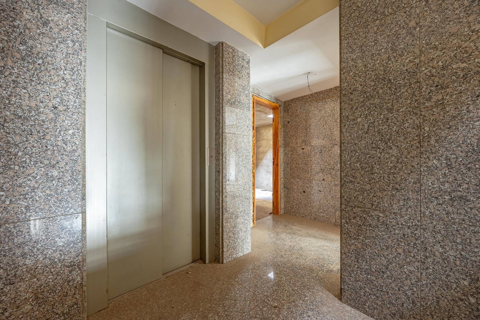 Local Comercial en Las Palmas de Gran Canaria en venta - 2.800.000 € (Ref: 9497703)