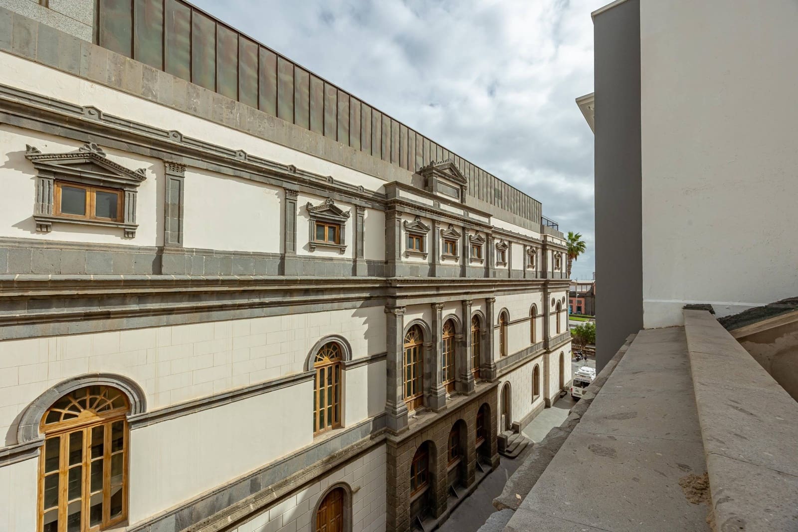 Local Comercial en Las Palmas de Gran Canaria en venta - 2.800.000 € (Ref: 9497703)