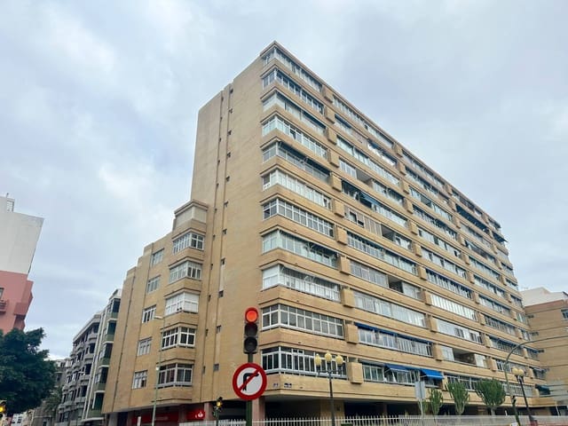 3 slaapkamer Flat te koop in Las Palmas de Gran Canaria met garage - € 375.000 (Ref: 9502372)