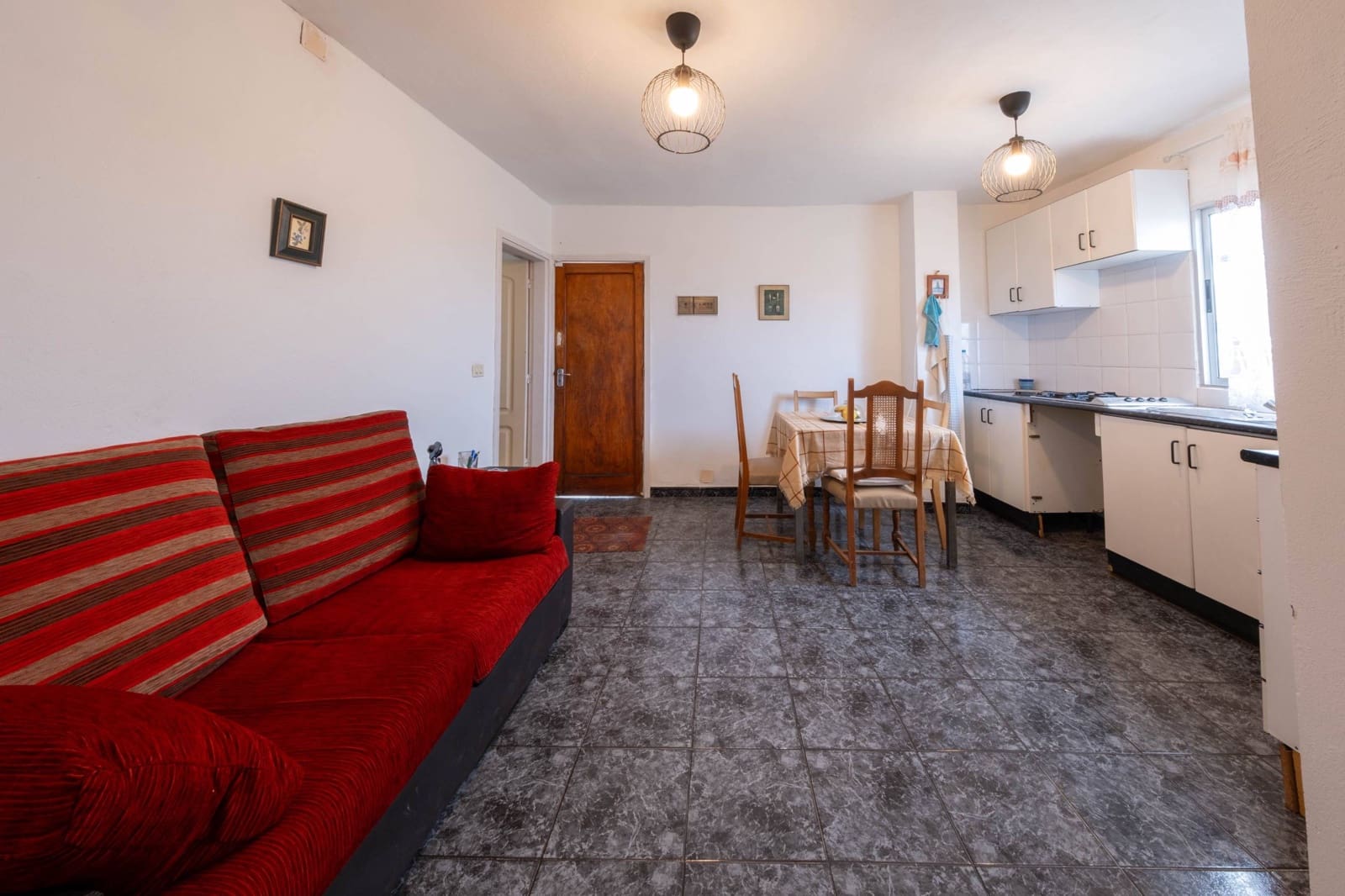 8 sovrum Villa till salu i Las Palmas de Gran Canaria - 345 000 € (Ref: 9504299)