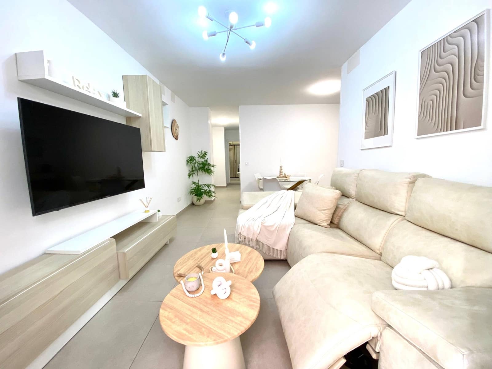 Piso de 2 habitaciones en Las Palmas de Gran Canaria en alquiler - 1.400 € (Ref: 9513425)