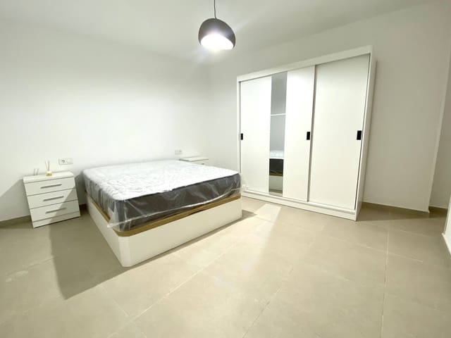 Piso de 2 habitaciones en Santa Catalina - Canteras, Las Palmas de Gran Canaria en alquiler - 1.400 € (Ref: 9513425)