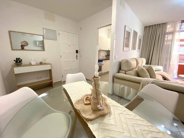 2 soveværelse Lejlighed til leje i Santa Catalina - Canteras, Las Palmas de Gran Canaria - € 1.300 (Ref: 9513425)