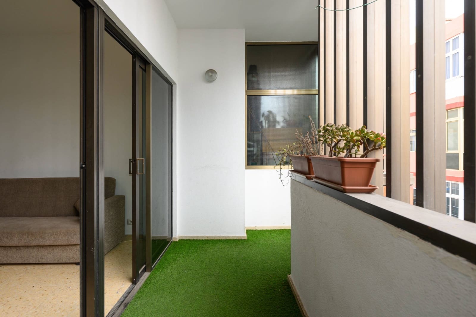 Komercyjne na sprzedaż w Las Palmas de Gran Canaria - 1 900 000 € (Ref: 9513428)