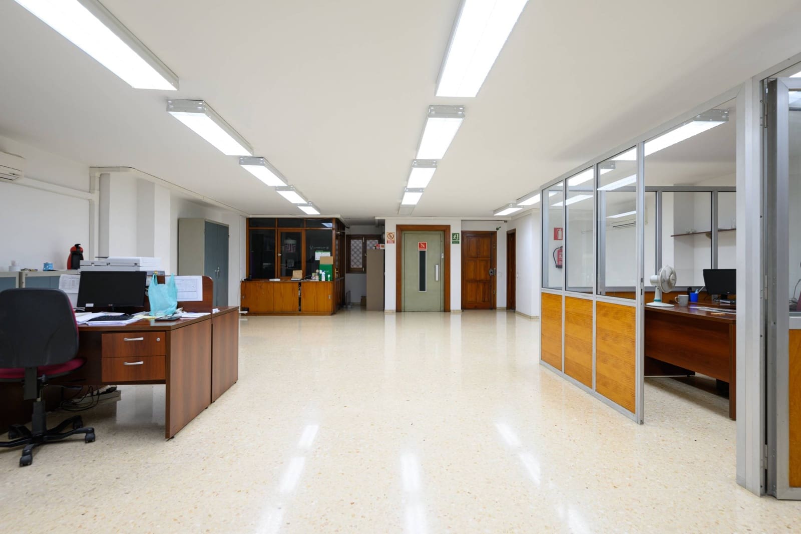 Komercyjne na sprzedaż w Las Palmas de Gran Canaria - 1 900 000 € (Ref: 9513428)