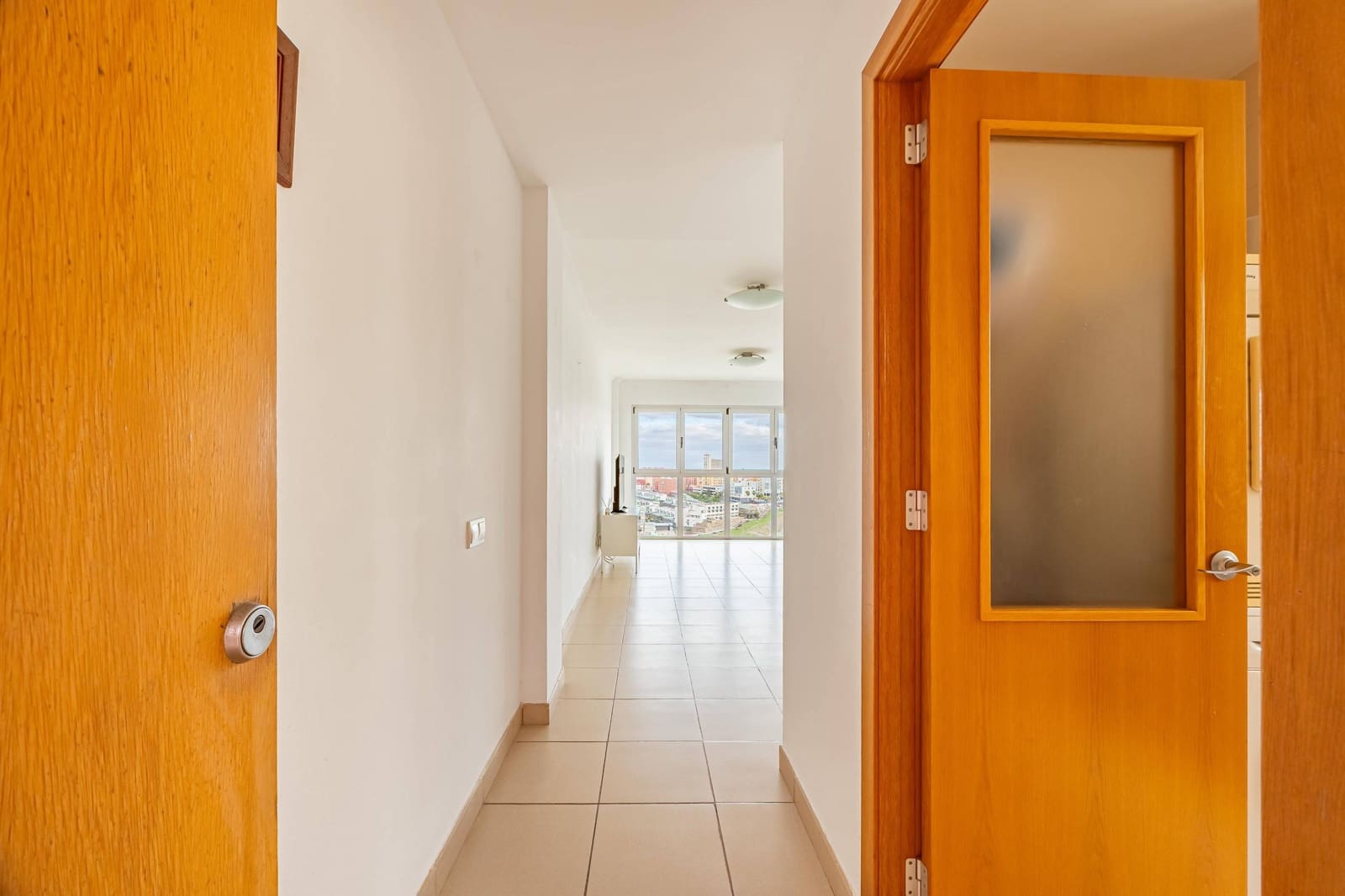 2 makuuhuone Asunto myytävänä paikassa Las Palmas de Gran Canaria mukana 
autotalli - 290 000 € (Ref: 9518914)