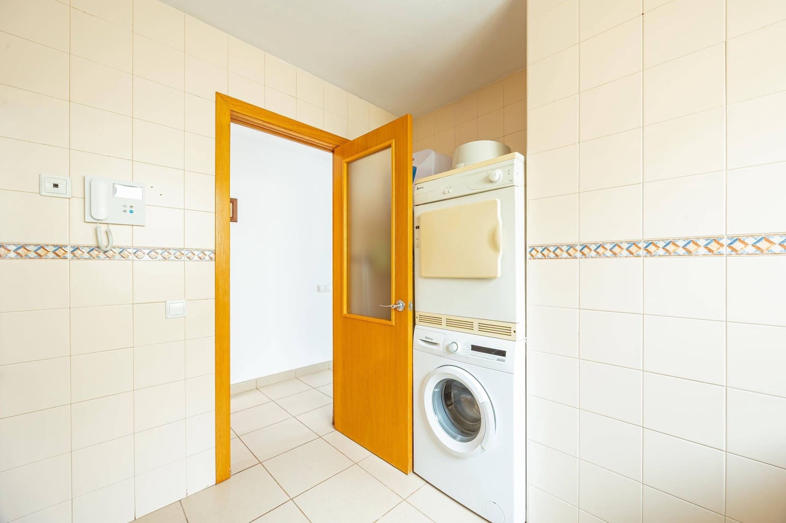 2 makuuhuone Asunto myytävänä paikassa Las Palmas de Gran Canaria mukana 
autotalli - 290 000 € (Ref: 9518914)